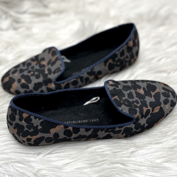 Gap Gray and Black Leopard Slip-On Flats with Blue Trim Sz 6 (37) - Picture 8 of 11
